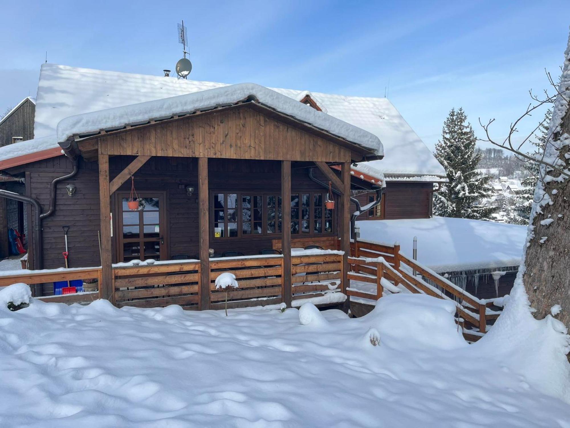 Penzion Harry Na Sjezdovce Krkonose Vysoke nad Jizerou Ngoại thất bức ảnh